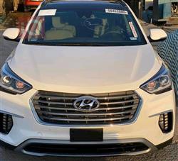 Hyundai Grand Santa Fe
